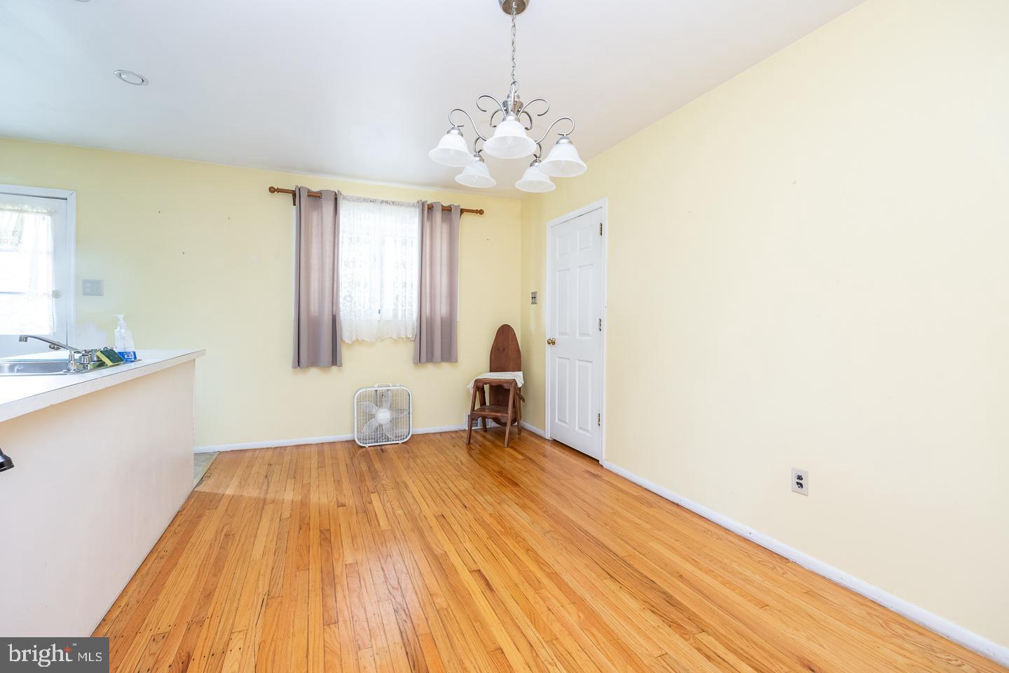 917 Independence Road Norristown, PA 19403 - Photo 5 of 22 Gallery Image 5
