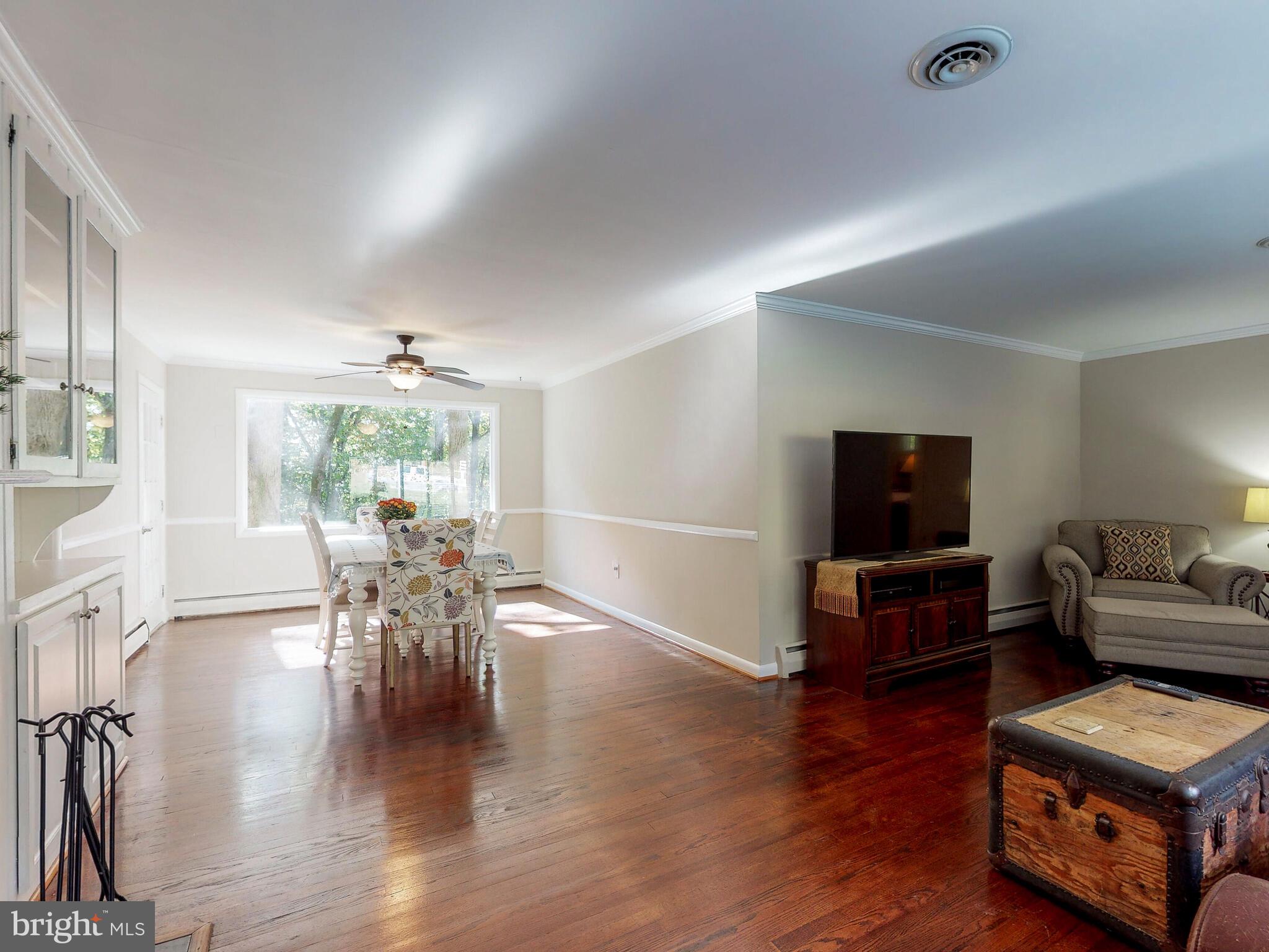 1209 Providence Road Baltimore, MD 21286 - Photo 6 of 42 Main Level