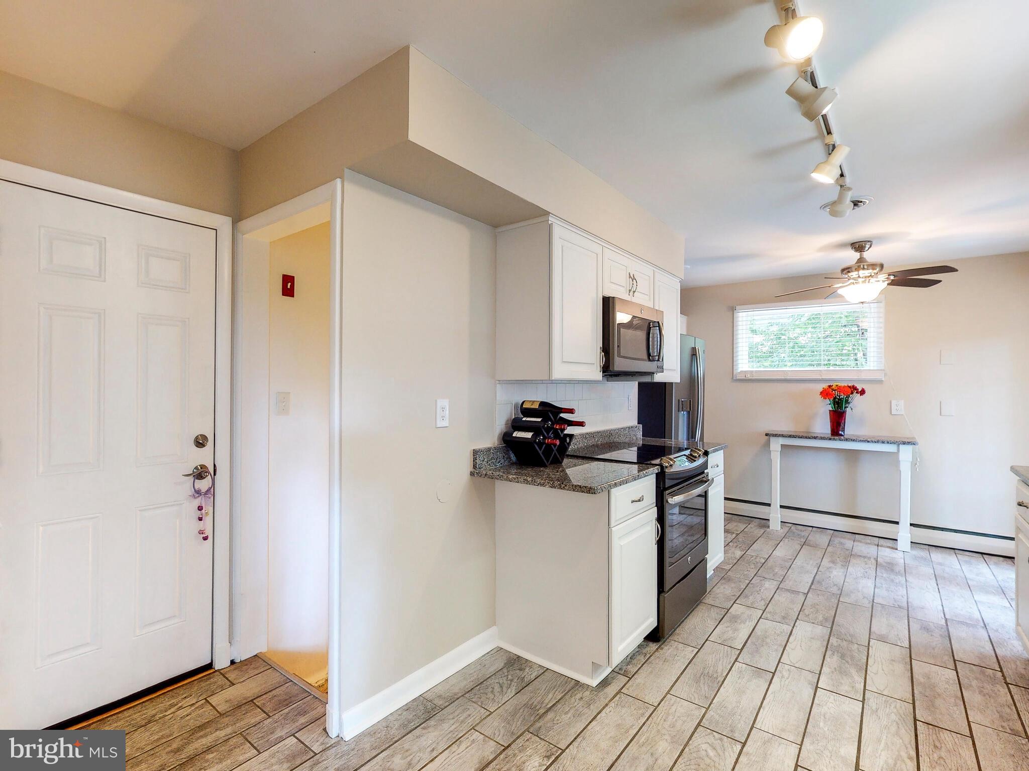 1209 Providence Road Baltimore, MD 21286 - Photo 10 of 42 Main Level