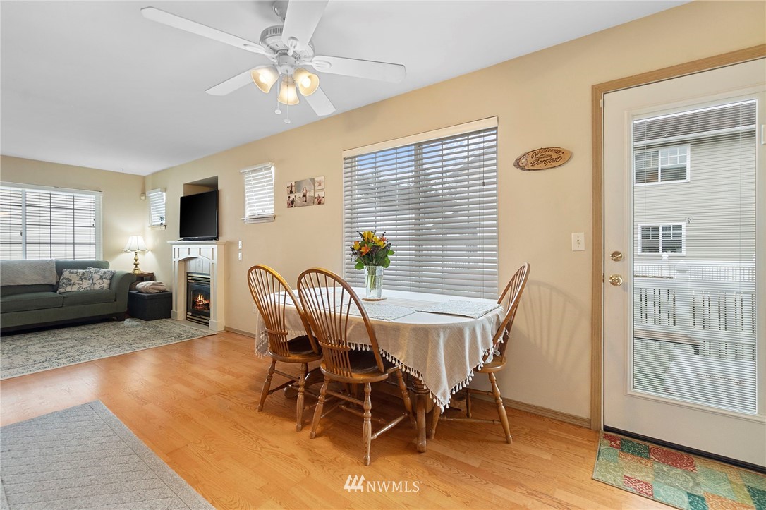 1440 Rooklidge Street DuPont, WA 98327 - Photo 5 of 17 Gallery Image 5