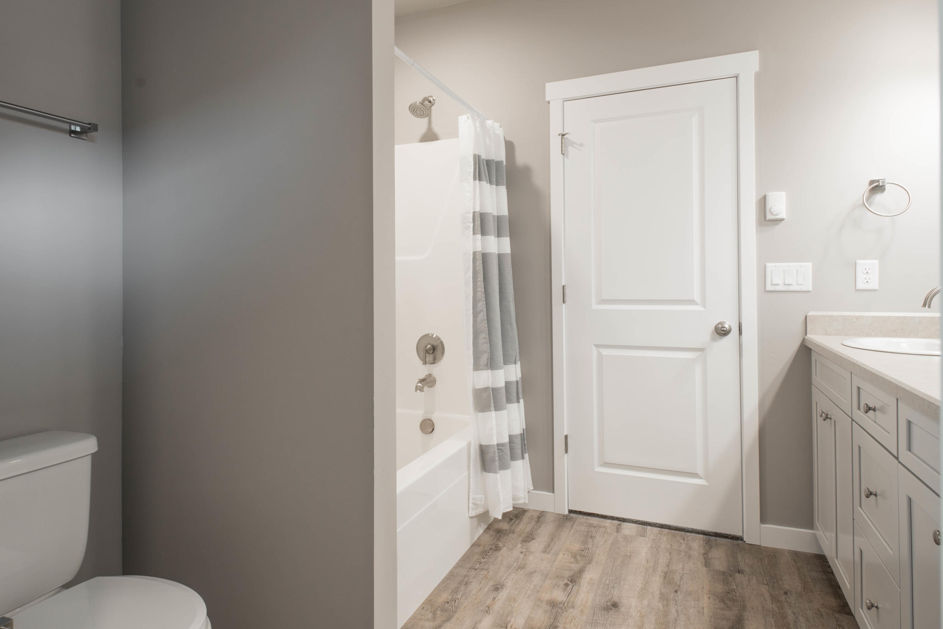 16419 Bassett Road La Pine, OR 97739 - Photo 19 of 23 Shepard - Primary bathroom 2