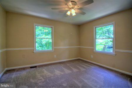 563 Malcolm Road Northwest Vienna, VA 22180 - Photo 15 of 23 Interior (General)