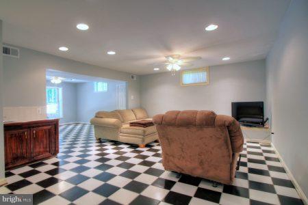 563 Malcolm Road Northwest Vienna, VA 22180 - Photo 18 of 23 Interior (General)