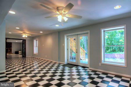 563 Malcolm Road Northwest Vienna, VA 22180 - Photo 19 of 23 Interior (General)