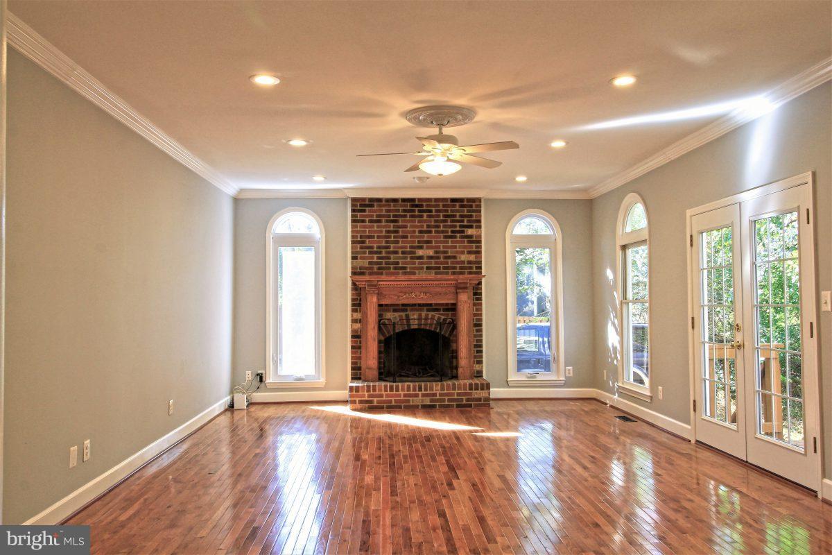 563 Malcolm Road Northwest Vienna, VA 22180 - Photo 8 of 23 Interior (General)
