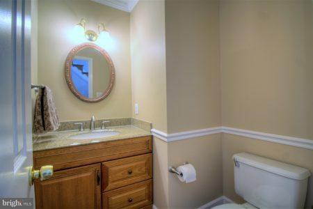 563 Malcolm Road Northwest Vienna, VA 22180 - Photo 9 of 23 Interior (General)