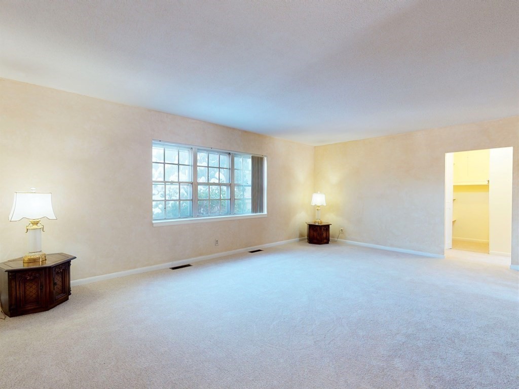 128 Lake Shore Road, Unit 1 Boston, MA 02135 - Photo 4 of 27