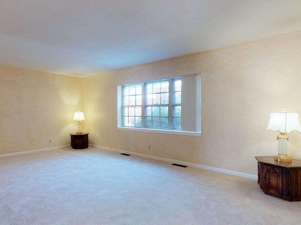 128 Lake Shore Road, Unit 1 Boston, MA 02135 - Photo 5 of 27