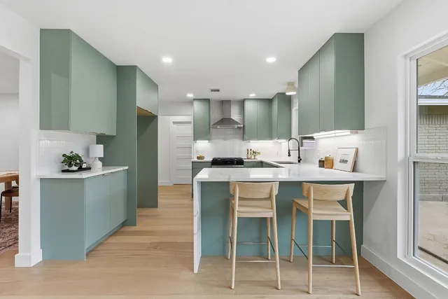 $800,000 | 2005 Oakglen Drive, Austin, TX 78745