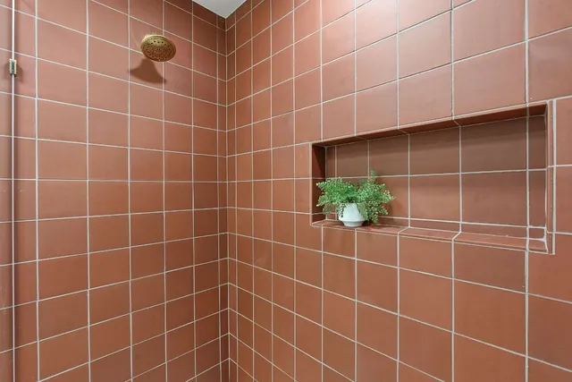 $800,000 | 2005 Oakglen Drive, Austin, TX 78745