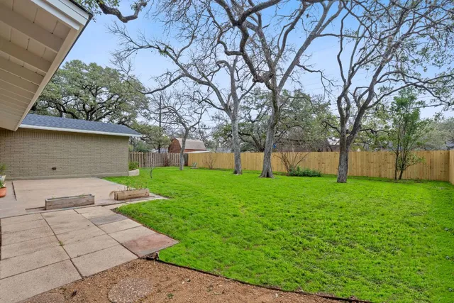 $800,000 | 2005 Oakglen Drive, Austin, TX 78745