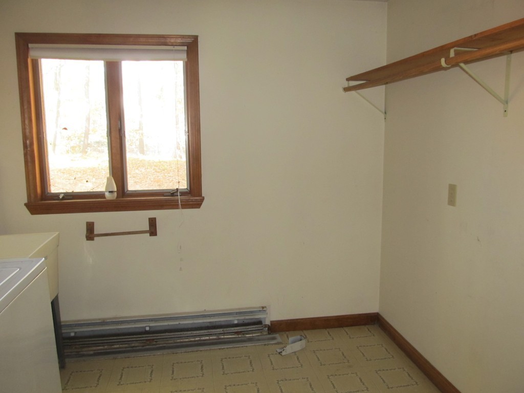 165 Townsend Street Pepperell, MA 01463 - Photo 18 of 22