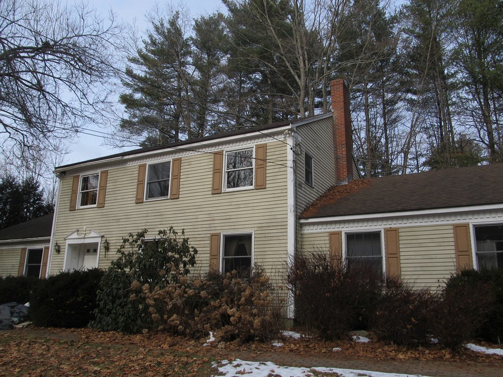 165 Townsend Street Pepperell, MA 01463 - Photo 2 of 22