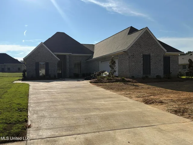 $354,900 | 229 Jasmine Cove Circle, Brandon, MS 39042