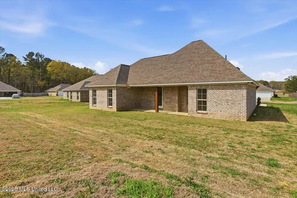 $344,900 | 229 Jasmine Cove Circle, Brandon, MS 39042