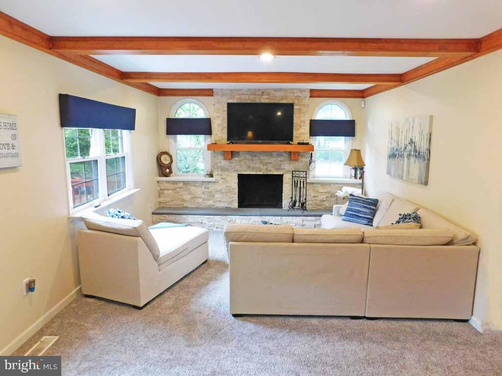 341 County Line Road Huntingdon Valley, PA 19006 - Photo 16 of 52 Gallery Image 16