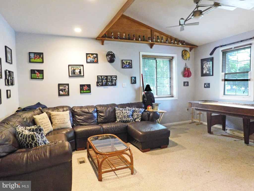 341 County Line Road Huntingdon Valley, PA 19006 - Photo 17 of 52 Gallery Image 17
