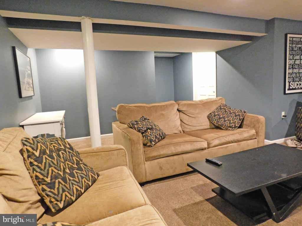 341 County Line Road Huntingdon Valley, PA 19006 - Photo 23 of 52 Gallery Image 23
