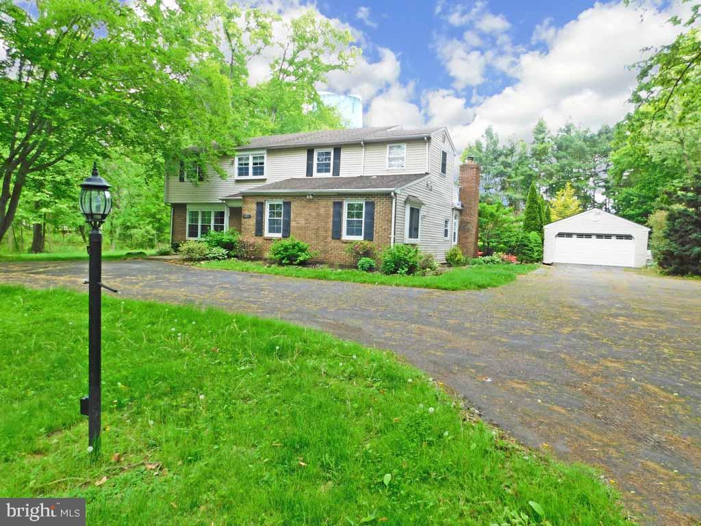 341 County Line Road Huntingdon Valley, PA 19006 - Photo 4 of 52 Gallery Image 4