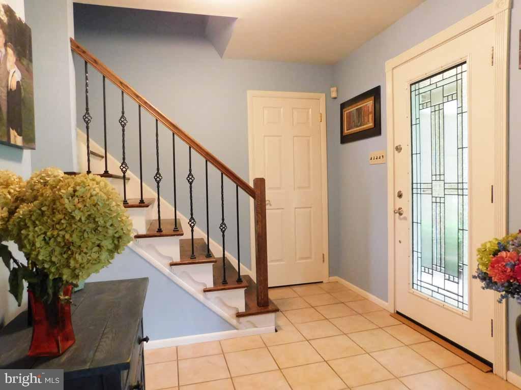 341 County Line Road Huntingdon Valley, PA 19006 - Photo 5 of 52 Gallery Image 5