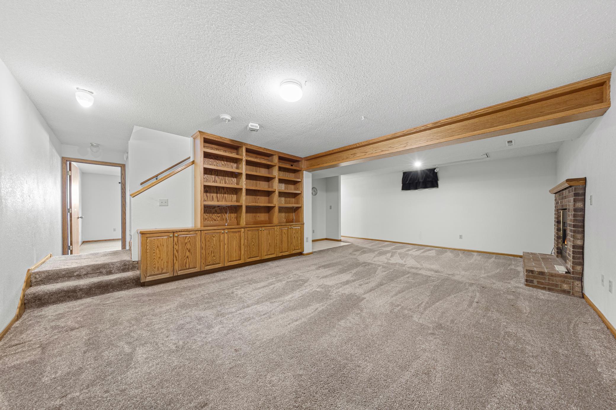 2114 51st Street Northwest Rochester, MN 55901 - Photo 26 of 37 Gallery Image 26