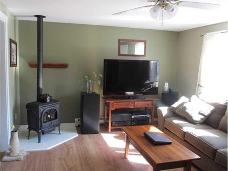39 Garland Road Newfield, ME 04095 - Photo 10 of 22 Living Room.