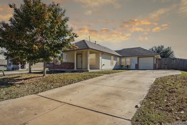 $1,650 | 492 Magnolia Wind, New Braunfels, TX 78130