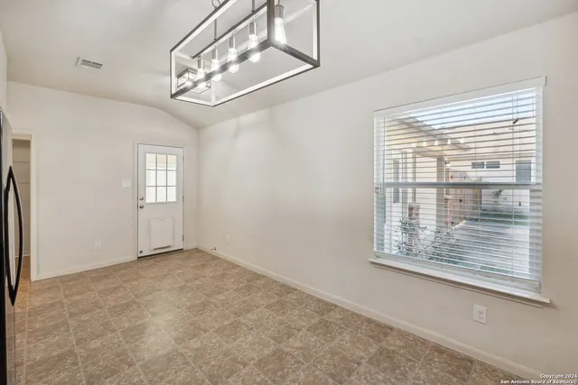 $1,650 | 492 Magnolia Wind, New Braunfels, TX 78130