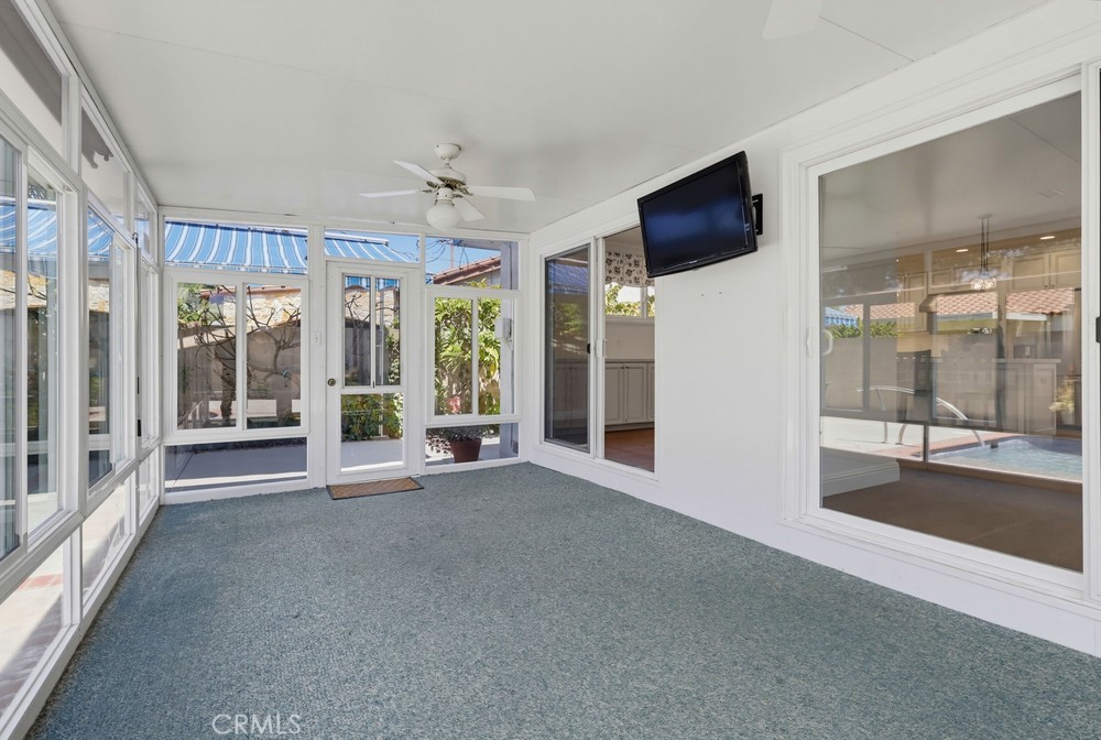 861 East Roxanne Way Long Beach, CA 90815 - Photo 33 of 44 Gallery Image 33