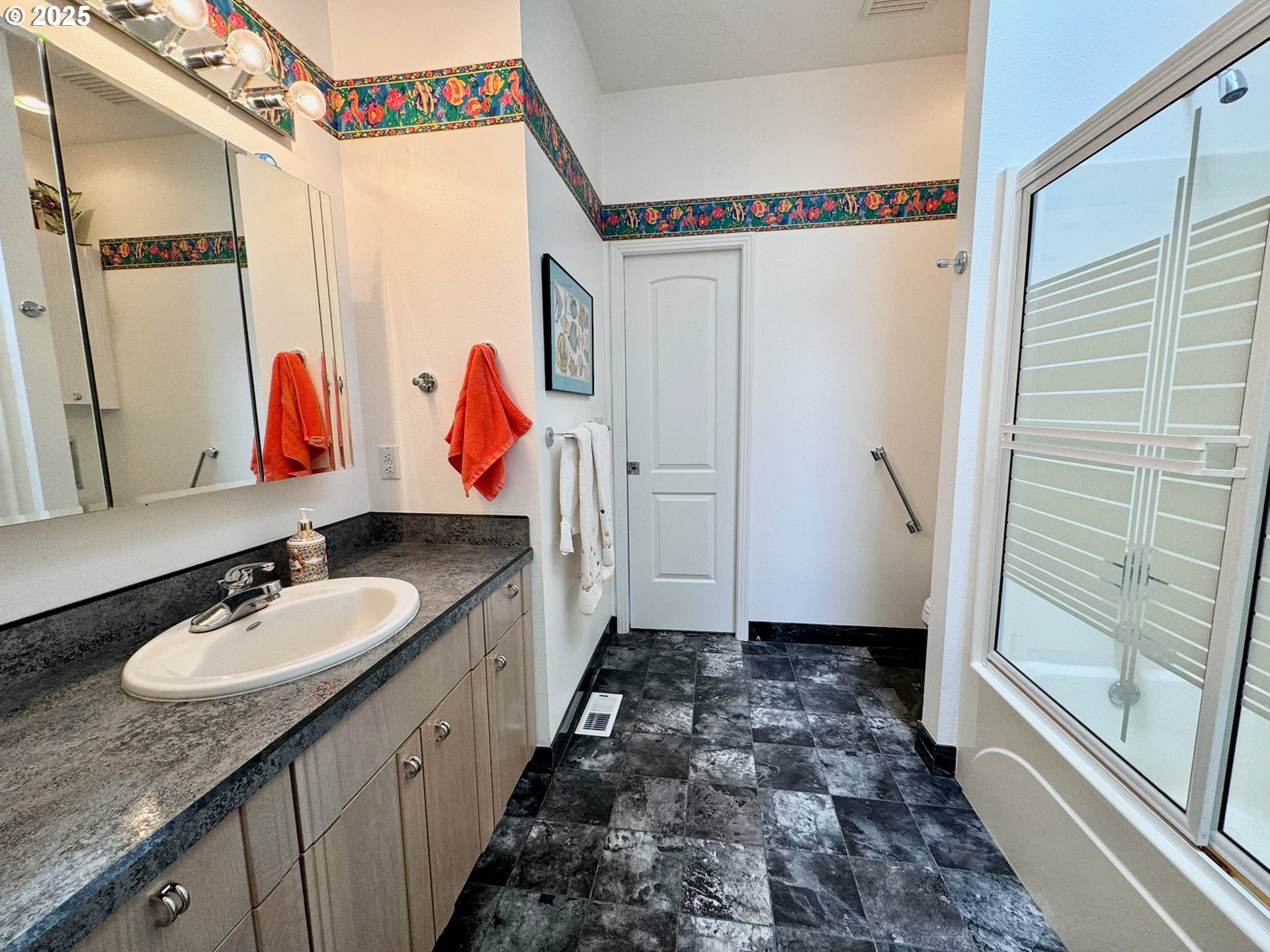 16650 South Thayer Road Oregon City, OR 97045 - Photo 17 of 33 Gallery Image 17
