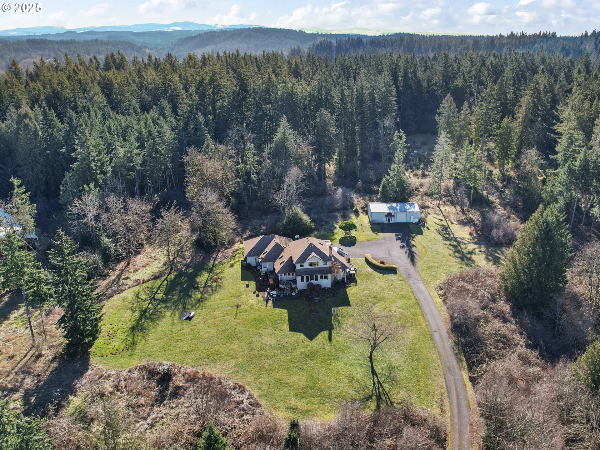 16650 South Thayer Road Oregon City, OR 97045 - Photo 4 of 33 Gallery Image 4