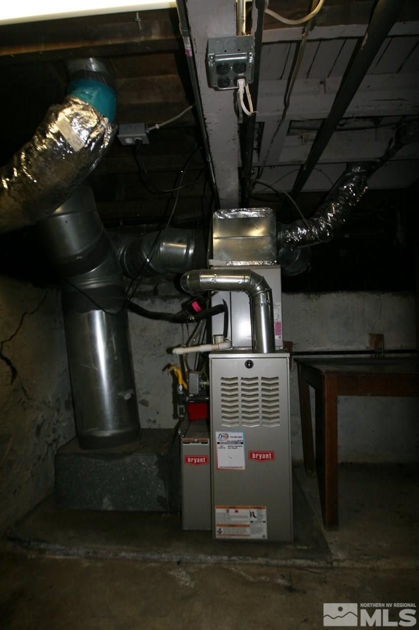620 Thoma Street Reno, NV 89502 - Photo 13 of 13 a view of car garage