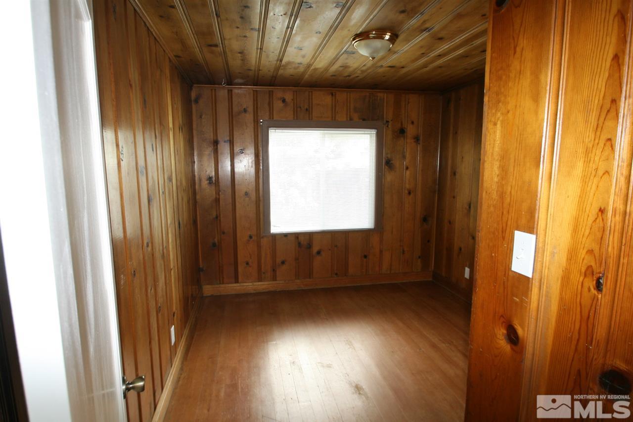 620 Thoma Street Reno, NV 89502 - Photo 9 of 13 a view of entryway with wooden floor