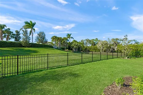 $1,295,000 | 7765 Grande Shores Drive, Sarasota, FL 34240