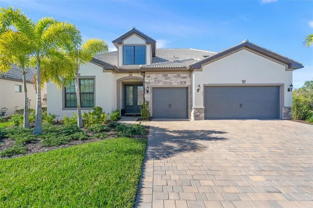 $1,295,000 | 7765 Grande Shores Drive, Sarasota, FL 34240