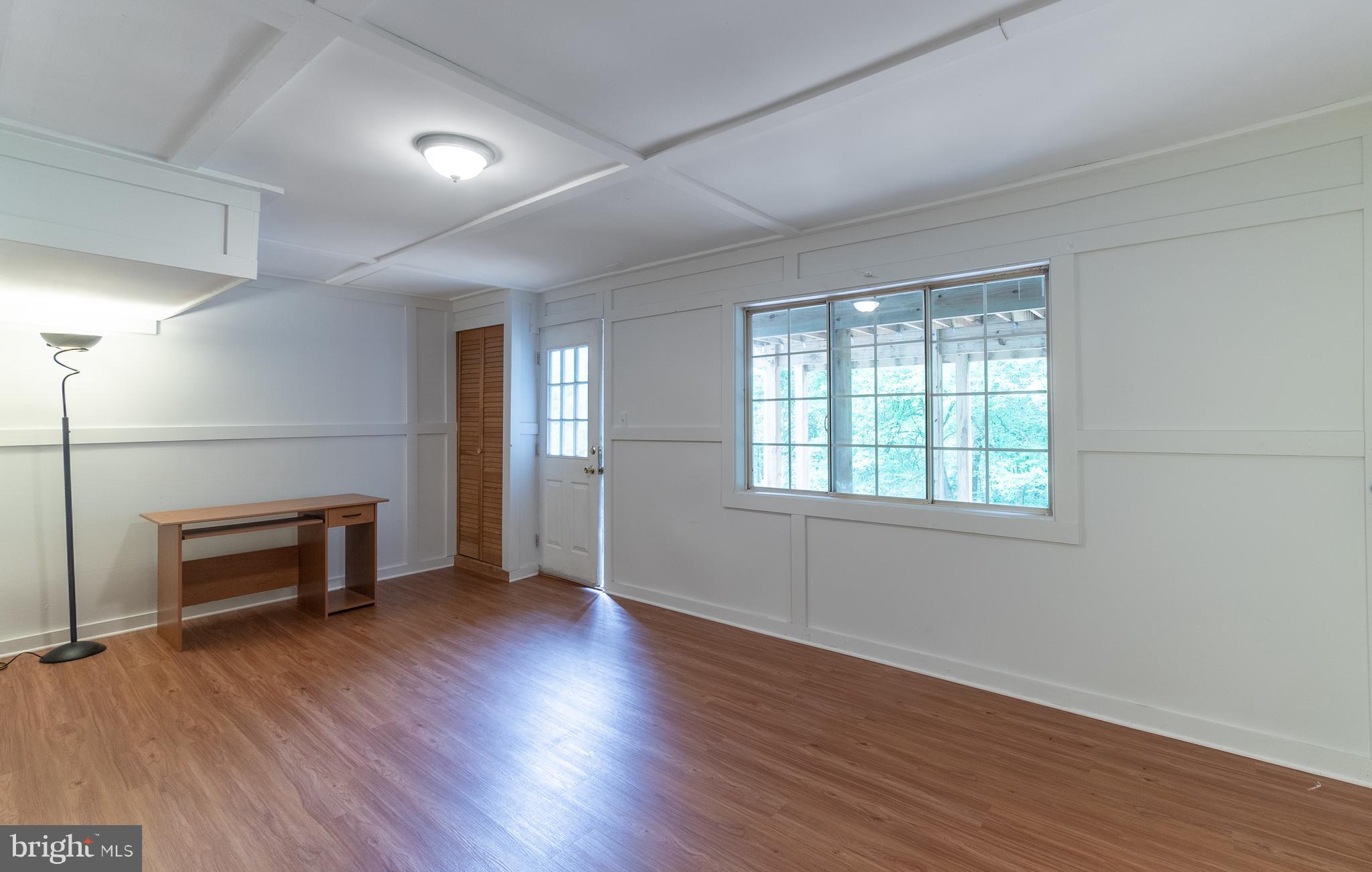 10544 Apple Ridge Road Gaithersburg, MD 20886 - Photo 22 of 24 Large rec room!