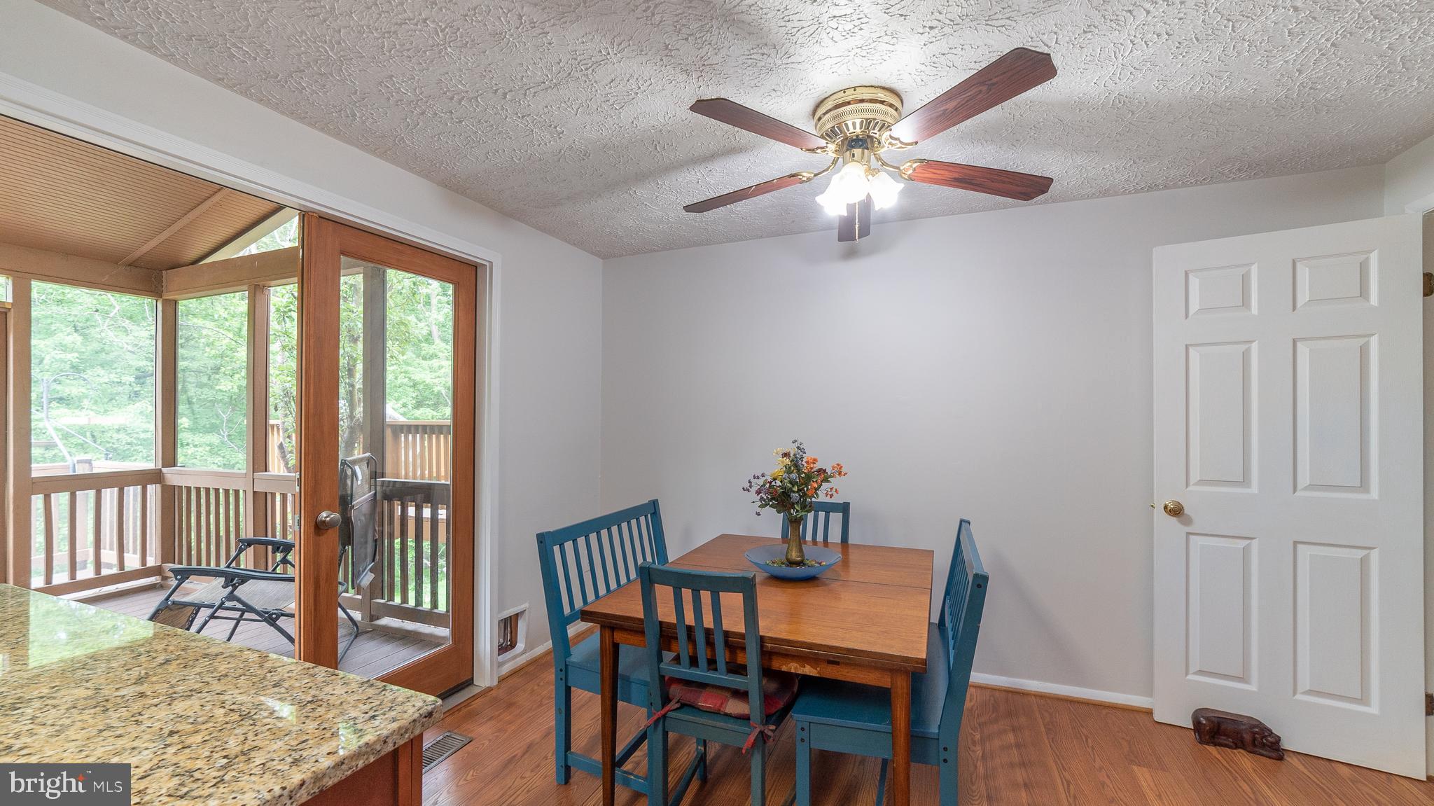 10544 Apple Ridge Road Gaithersburg, MD 20886 - Photo 10 of 24