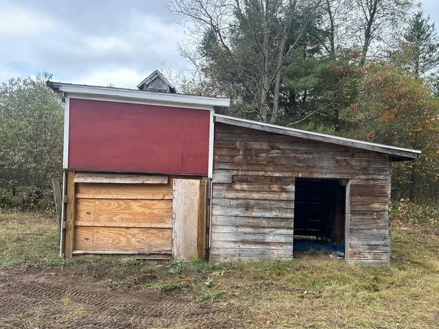 $57,900 | 8710 Jouppi Road, Kaleva, MI 49645