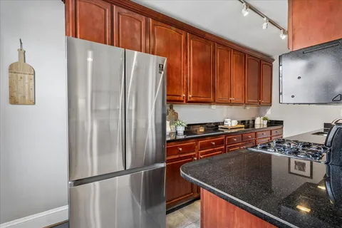 $281,000 | 3010 Wisconsin Avenue Northwest, Unit 209, Washington, DC 20016