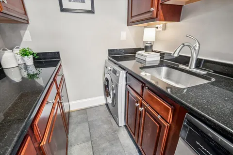 $317,000 | 3010 Wisconsin Avenue Northwest, Unit 209, Washington, DC 20016