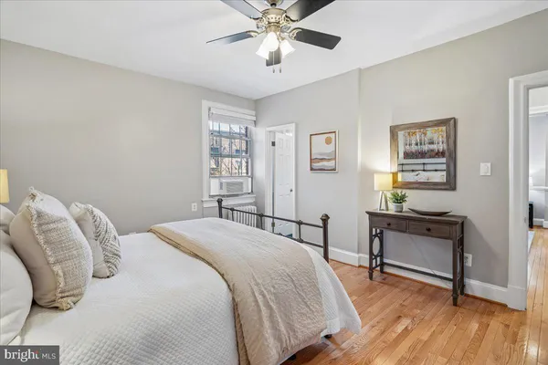 $334,000 | 3010 Wisconsin Avenue Northwest, Unit 209, Washington, DC 20016