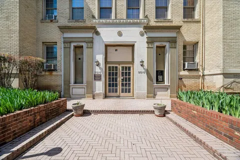 $317,000 | 3010 Wisconsin Avenue Northwest, Unit 209, Washington, DC 20016