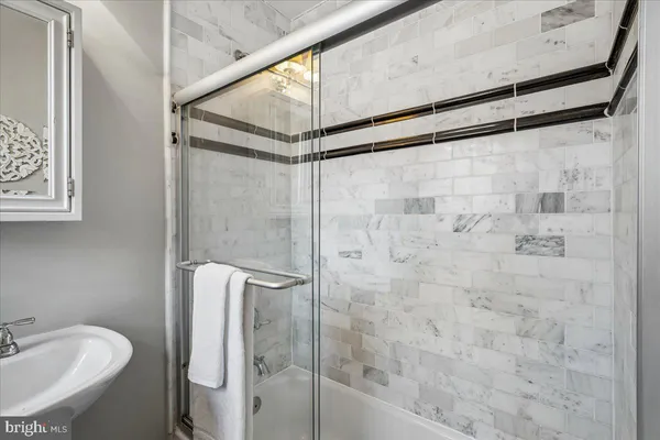 $334,000 | 3010 Wisconsin Avenue Northwest, Unit 209, Washington, DC 20016