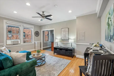 $317,000 | 3010 Wisconsin Avenue Northwest, Unit 209, Washington, DC 20016