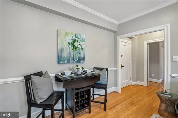 $334,000 | 3010 Wisconsin Avenue Northwest, Unit 209, Washington, DC 20016
