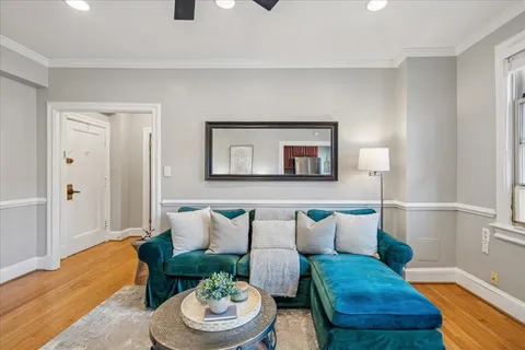 $317,000 | 3010 Wisconsin Avenue Northwest, Unit 209, Washington, DC 20016