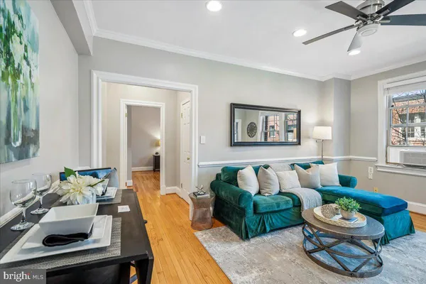 $334,000 | 3010 Wisconsin Avenue Northwest, Unit 209, Washington, DC 20016