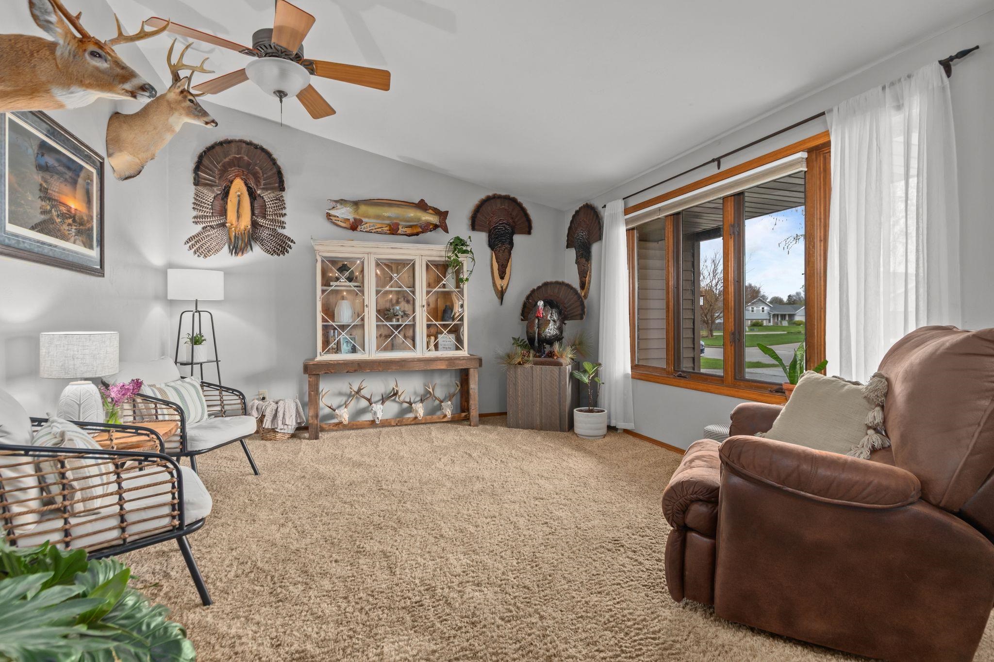 2212 West Seneca Drive Appleton, WI 54914 - Photo 6 of 46