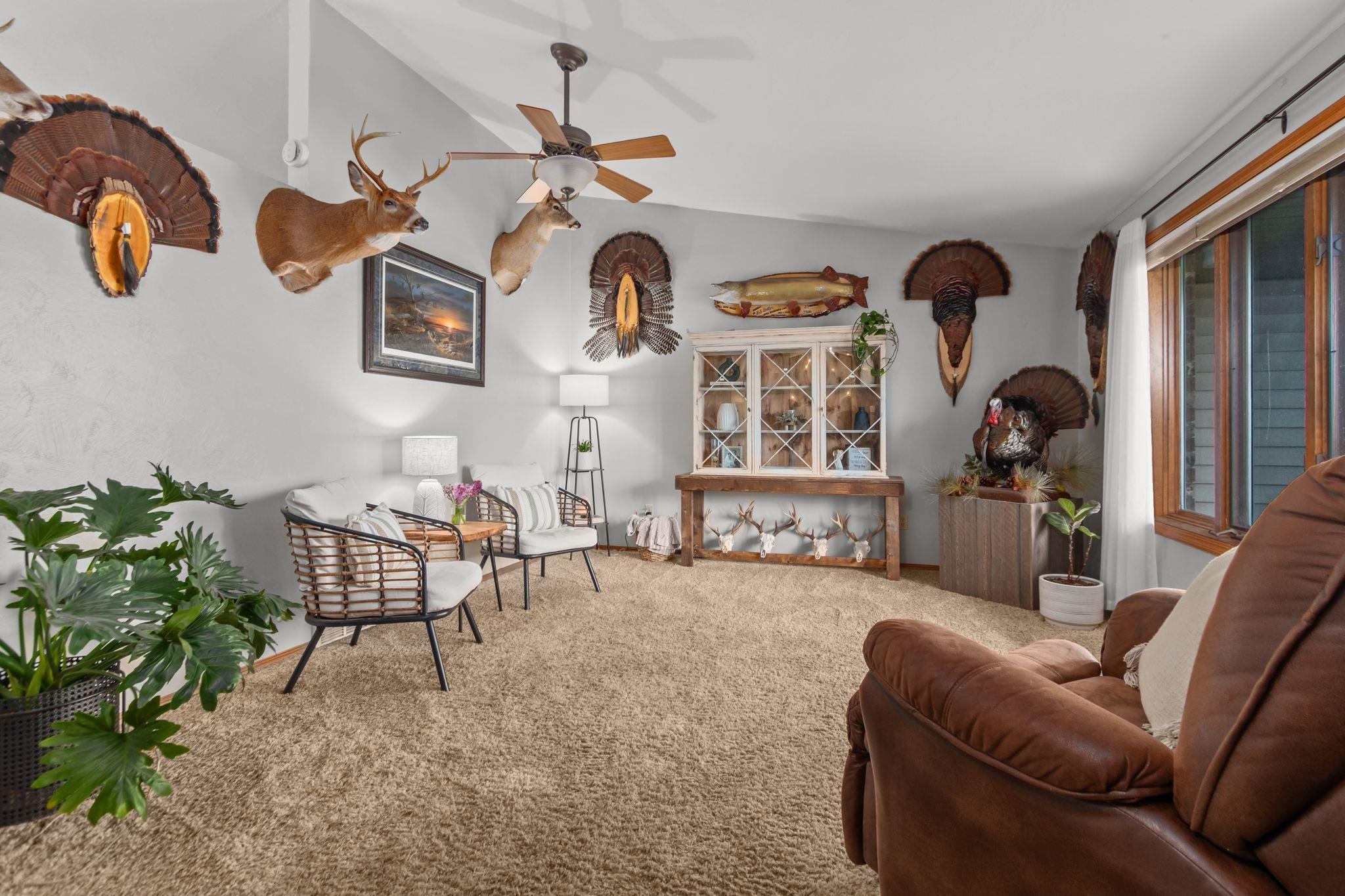 2212 West Seneca Drive Appleton, WI 54914 - Photo 7 of 46