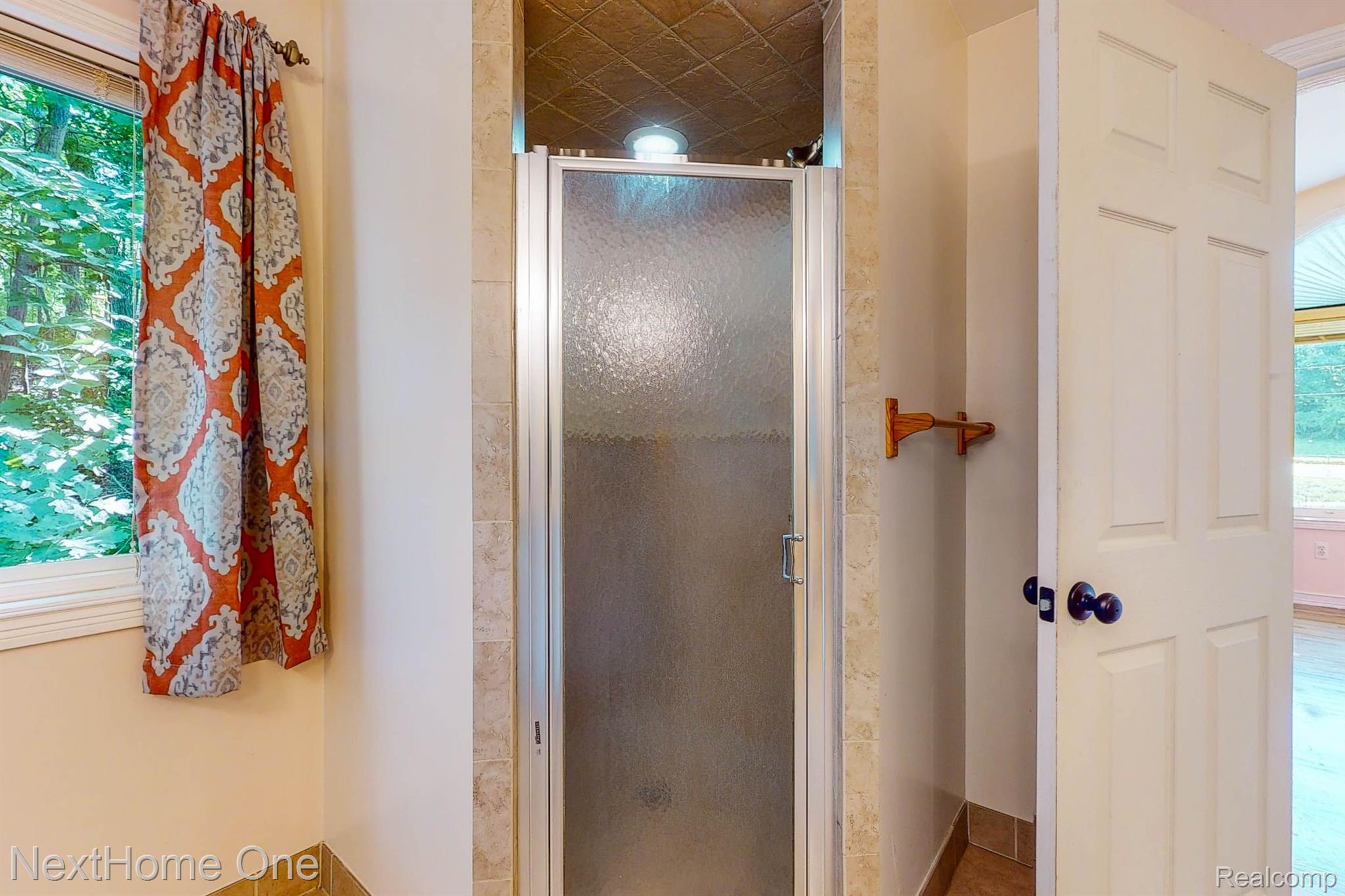 4619 Culver Road Brighton, MI 48114 - Photo 14 of 33 tiled corner shower